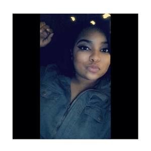 Meet your Posher, Shanikqua